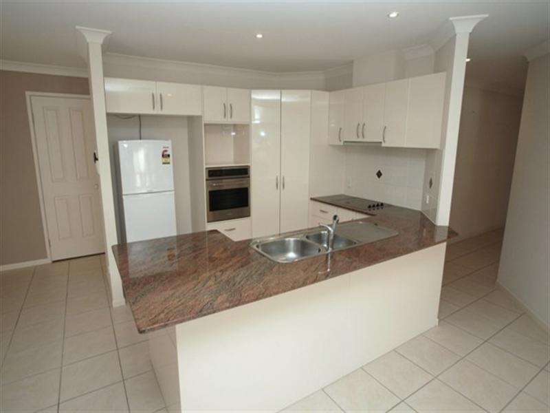 House 25 Riverside Park 11 Eden Court, Nerang QLD 4211
