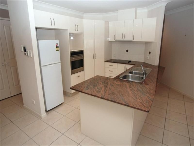 House 25 Riverside Park 11 Eden Court, Nerang QLD 4211