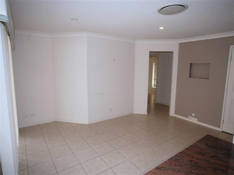 House 25 Riverside Park 11 Eden Court, Nerang QLD 4211