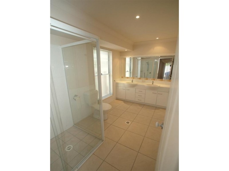 House 25 Riverside Park 11 Eden Court, Nerang QLD 4211