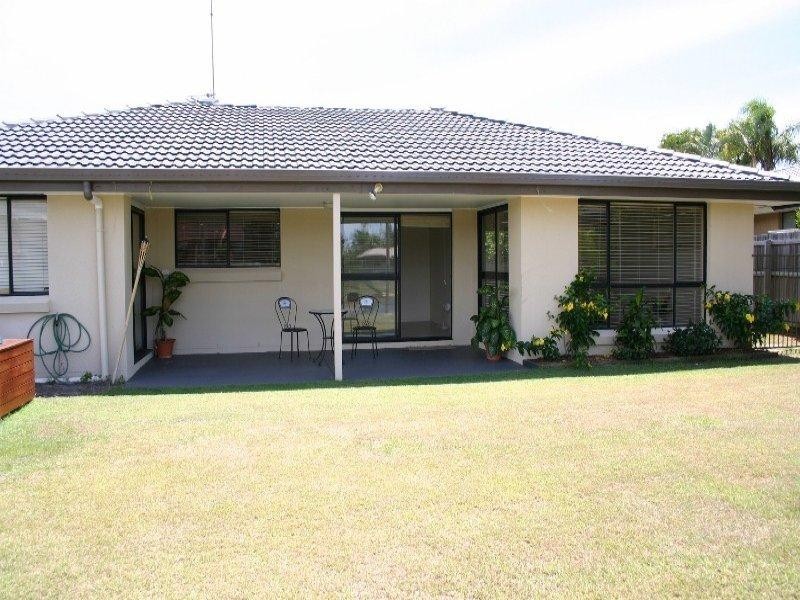 74 Hooker Boulevard, Broadbeach Waters QLD 4218