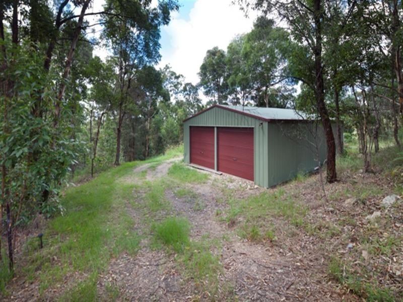 2 Chesterfield Drive, Bonogin QLD 4213