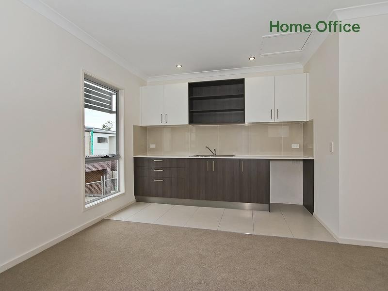 12 Jurien Crescent, Varsity Lakes QLD 4227