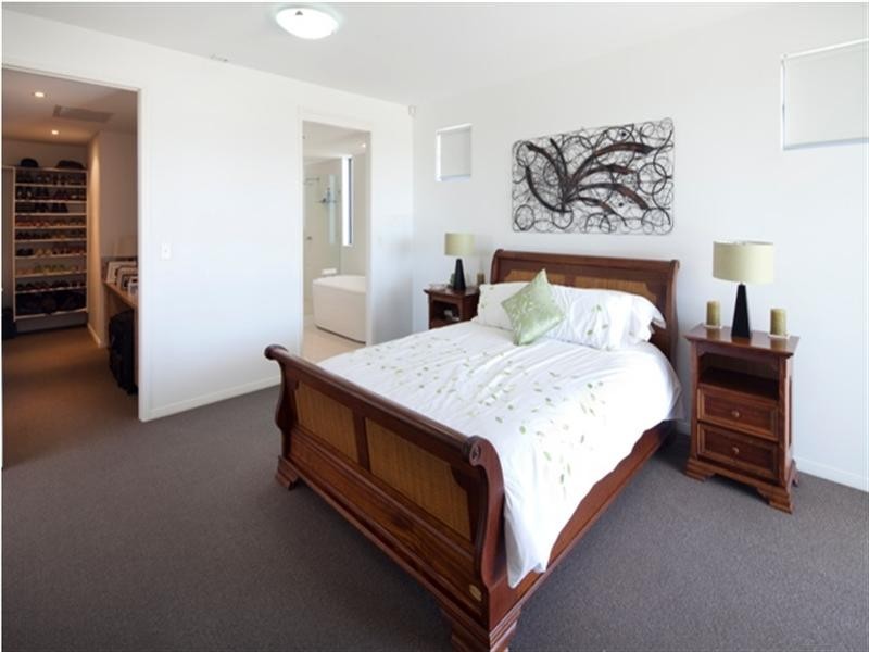 3/106 Petrel Avenue, Mermaid Beach QLD 4218