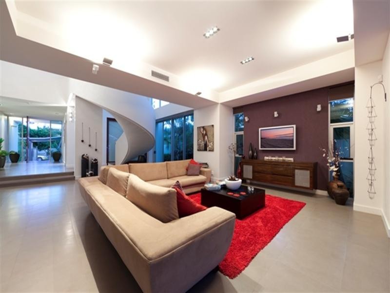 14-16 Ocean Street, Mermaid Beach QLD 4218