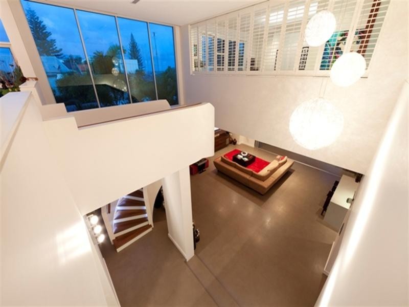 14-16 Ocean Street, Mermaid Beach QLD 4218