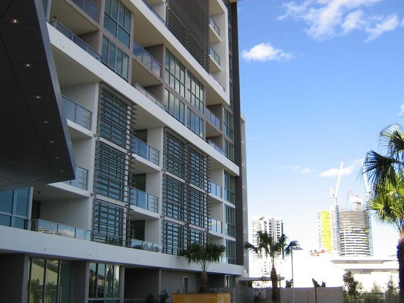 2322 ”Freshwater Point” T E Peters Drive, Broadbeach QLD 4218