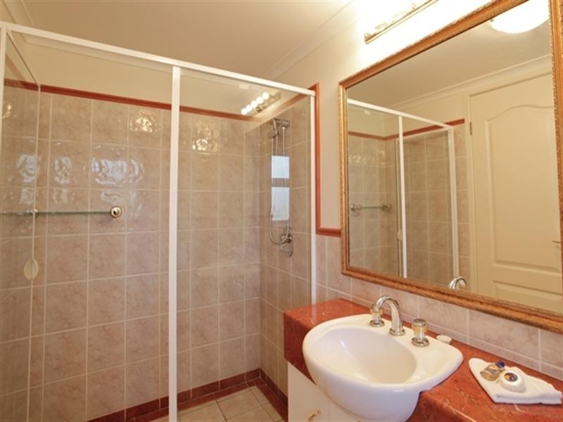 201 ‘Ritz on the Beach’ 8 Philip Avenue, Broadbeach QLD 4218