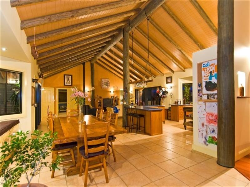 405 Bonogin Road, Bonogin QLD 4213