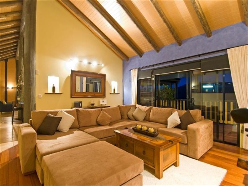 405 Bonogin Road, Bonogin QLD 4213