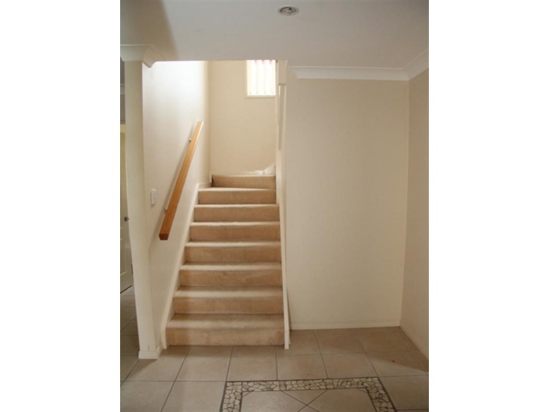 10 Noelene Lane, Arundel QLD 4214