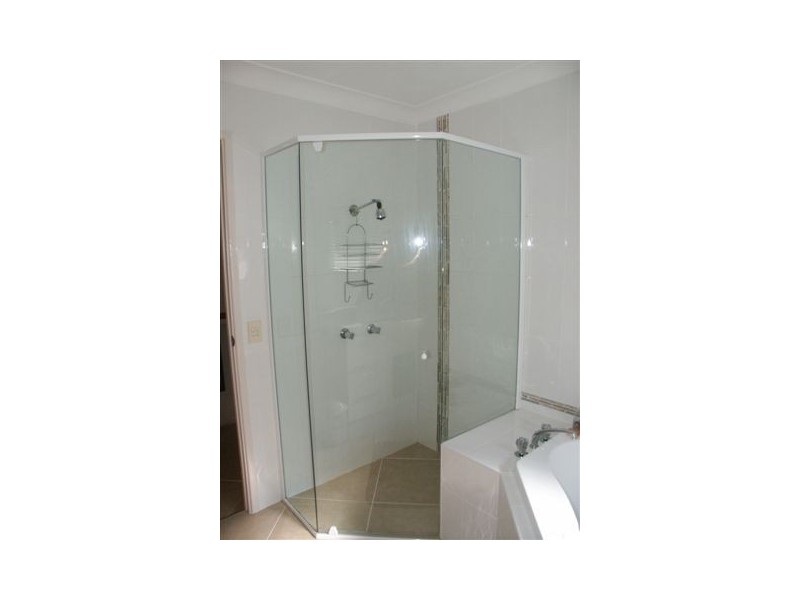 4/1933 Gold Coast Highway, Burleigh Heads QLD 4220