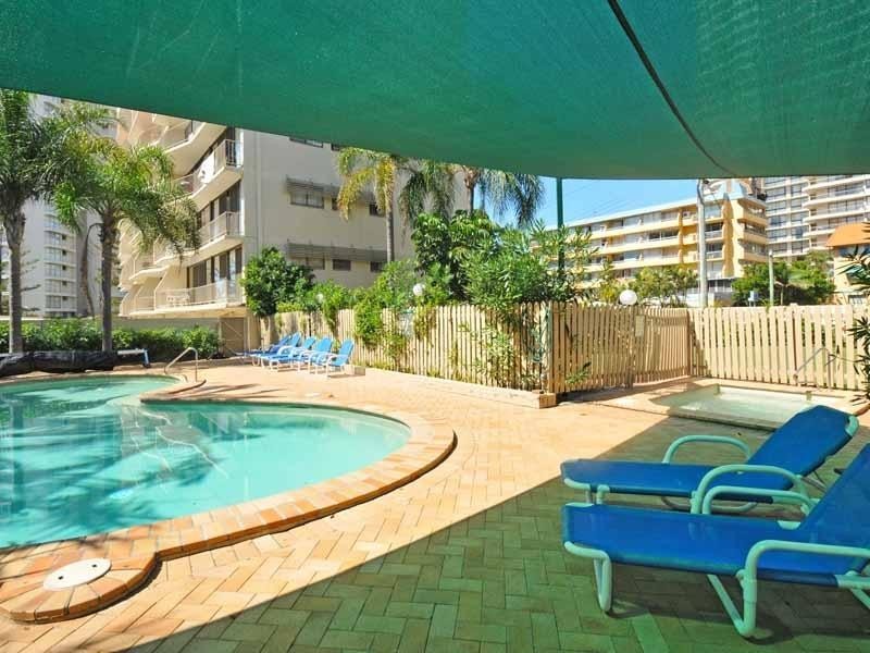 25 ‘Queensleigh’ 5 Queensland Avenue, Broadbeach QLD 4218