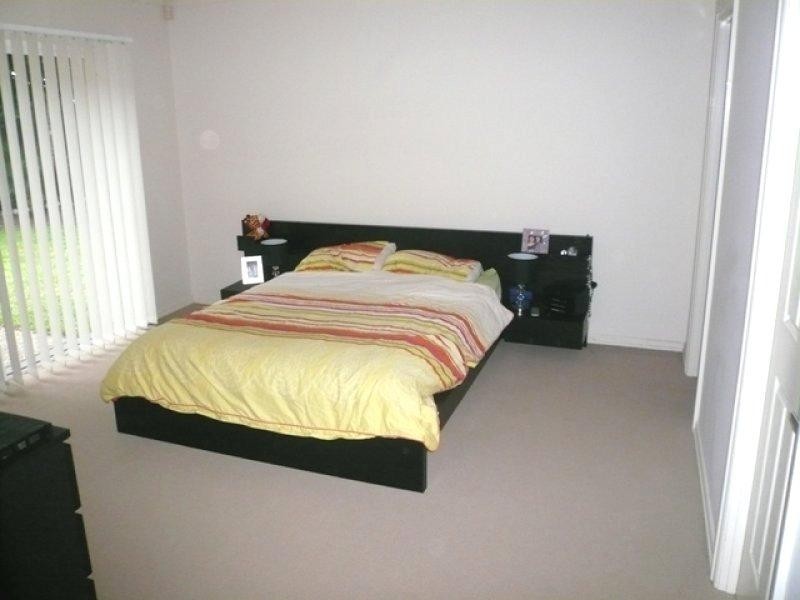 15 Ballybunyon Crescent, Hope Island QLD 4212