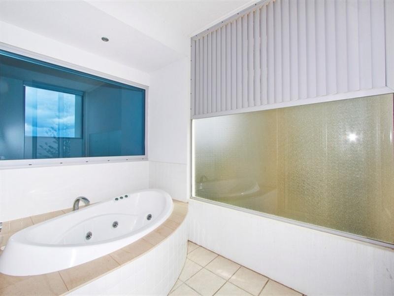 4 ‘Aspect on Burleigh’, 112 The Esplanade, Burleigh Heads QLD 4220