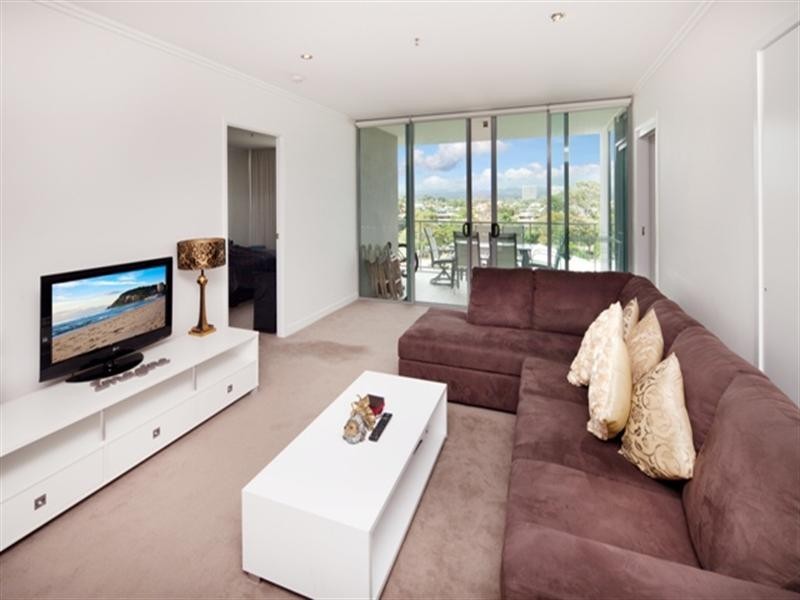 1401 ‘Freshwater Point’ 33 T E Peters Drive, Broadbeach Waters QLD 4218