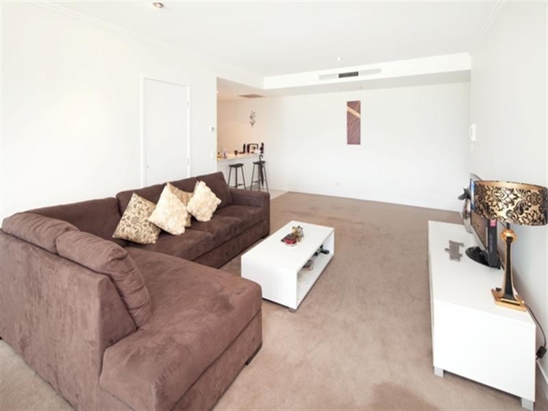 1401 ‘Freshwater Point’ 33 T E Peters Drive, Broadbeach Waters QLD 4218