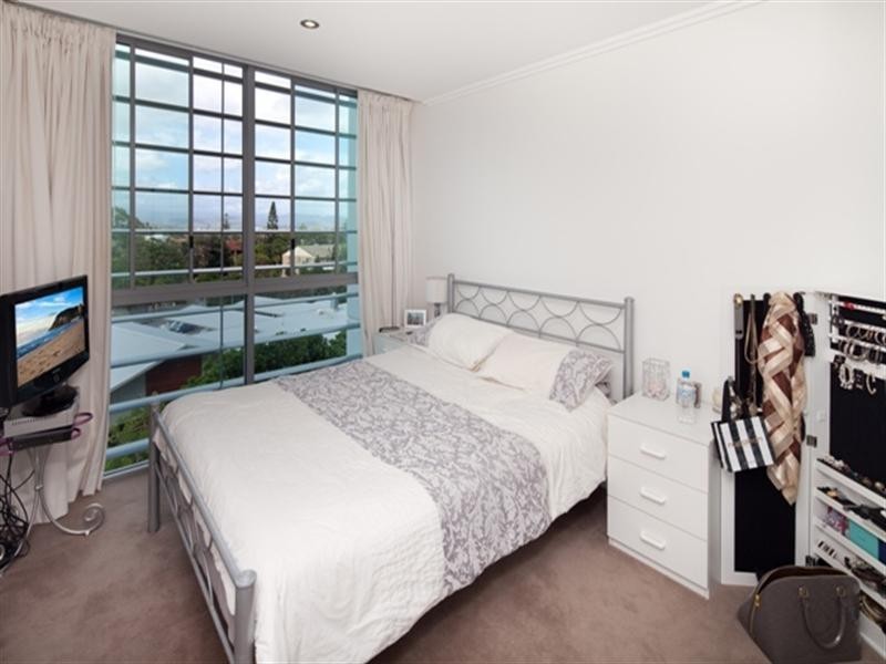 1401 ‘Freshwater Point’ 33 T E Peters Drive, Broadbeach Waters QLD 4218