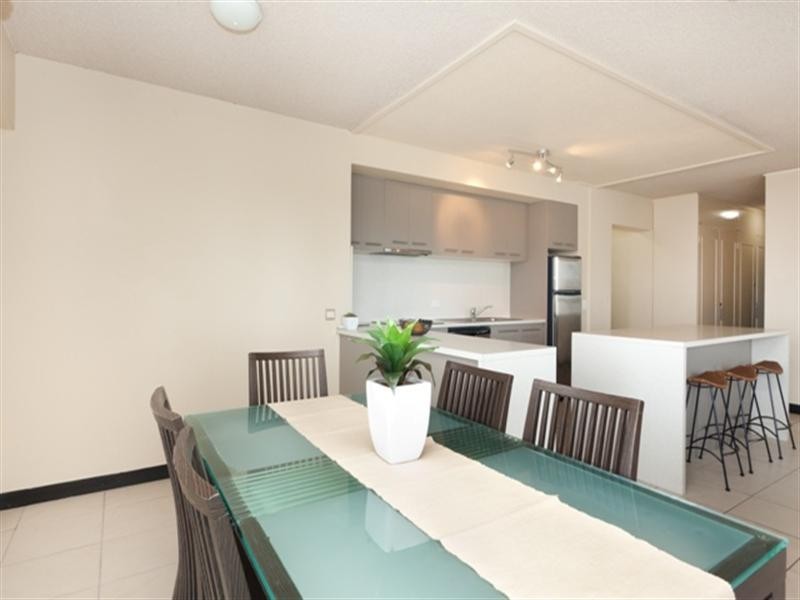 32 ‘Bahia’ 154 The Esplanade, Surfers Paradise QLD 4217