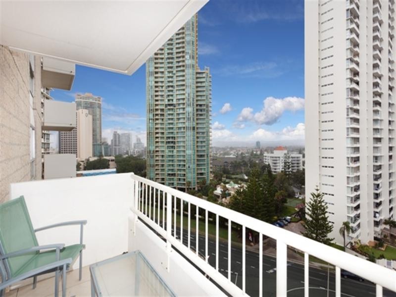 32 ‘Bahia’ 154 The Esplanade, Surfers Paradise QLD 4217