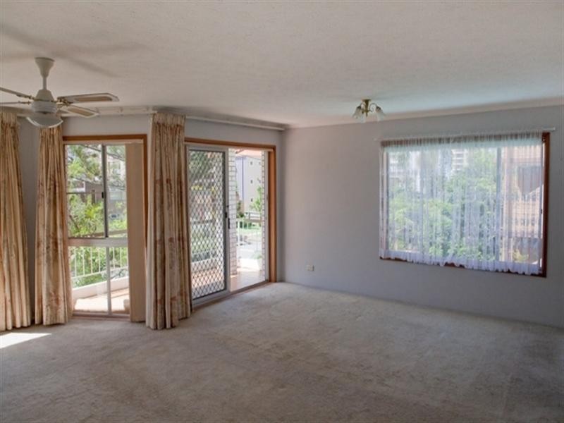 5/141 Surf Parade, Broadbeach QLD 4218