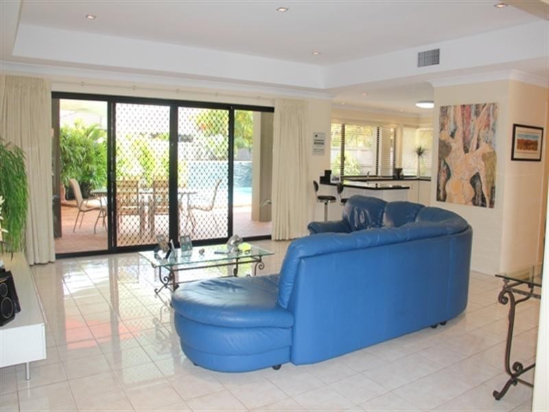 3 Shoalwater Court, Burleigh Waters QLD 4220