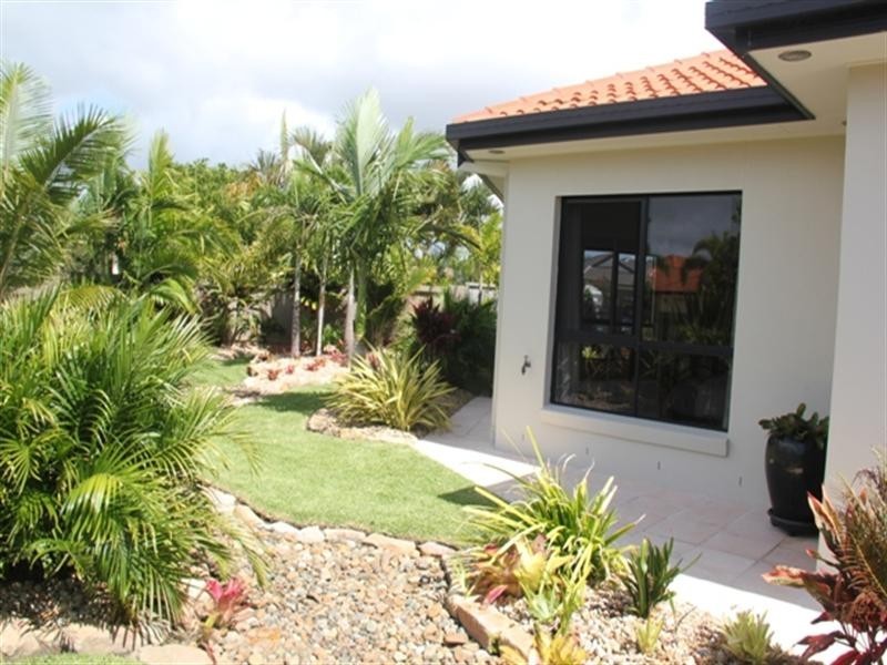 3 Shoalwater Court, Burleigh Waters QLD 4220