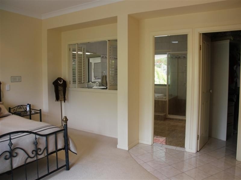 3 Shoalwater Court, Burleigh Waters QLD 4220