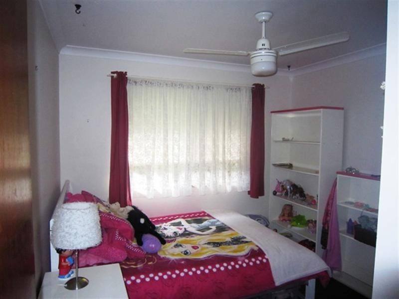 2/8 peacock Place, Burleigh Waters QLD 4220