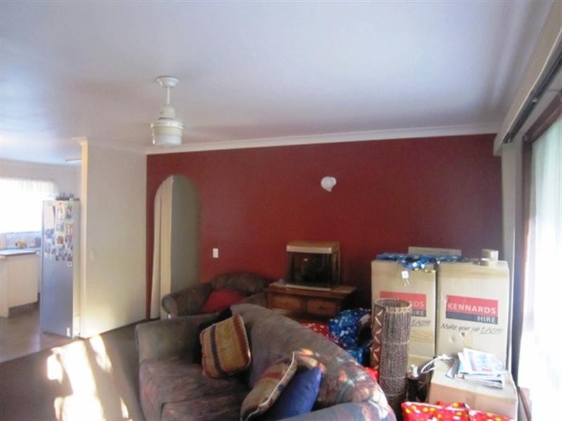 2/8 peacock Place, Burleigh Waters QLD 4220