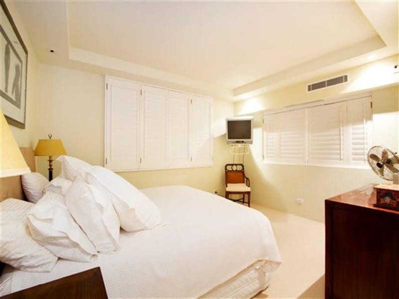 147A Hedges Avenue, Mermaid Beach QLD 4218