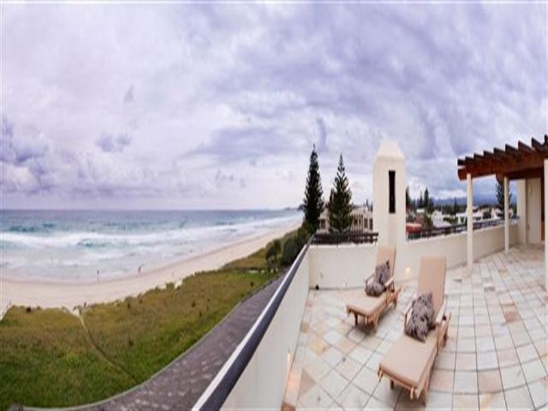 147A Hedges Avenue, Mermaid Beach QLD 4218
