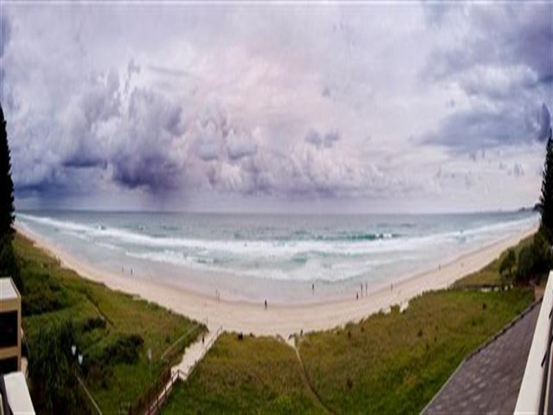 147A Hedges Avenue, Mermaid Beach QLD 4218
