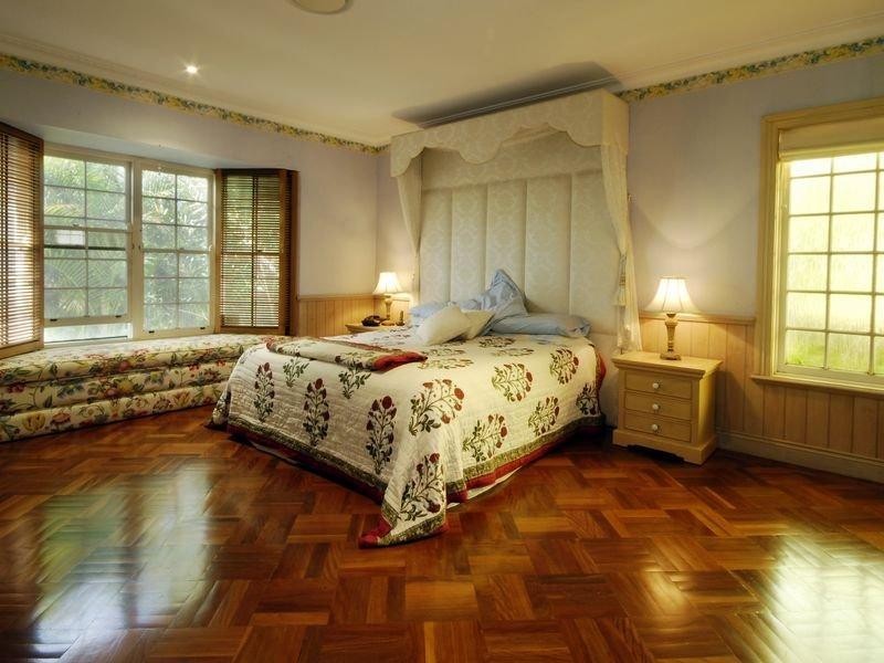 19 Wildash Street, Southport QLD 4215