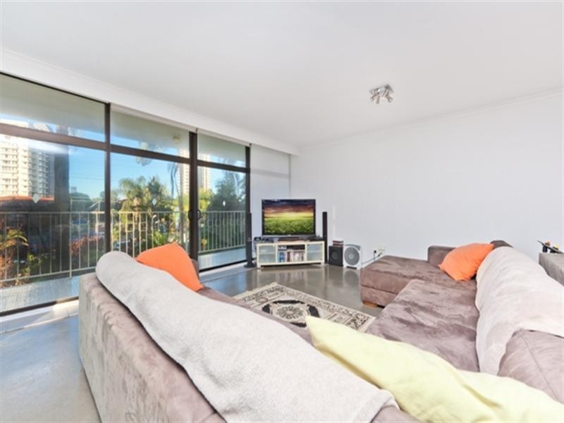 1B ‘Thornon Towers’ 33 Thornton Street, Surfers Paradise QLD 4217