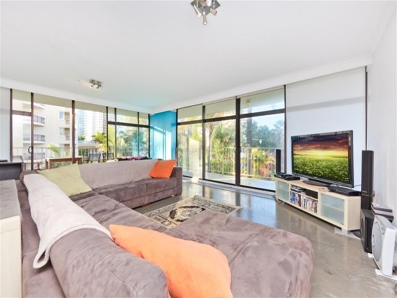 1B ‘Thornon Towers’ 33 Thornton Street, Surfers Paradise QLD 4217