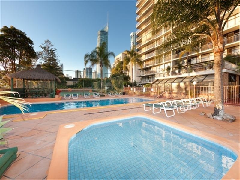 1B ‘Thornon Towers’ 33 Thornton Street, Surfers Paradise QLD 4217
