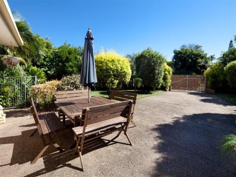 5 Hokitika Street, Broadbeach Waters QLD 4218