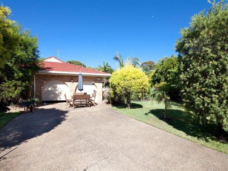 5 Hokitika Street, Broadbeach Waters QLD 4218