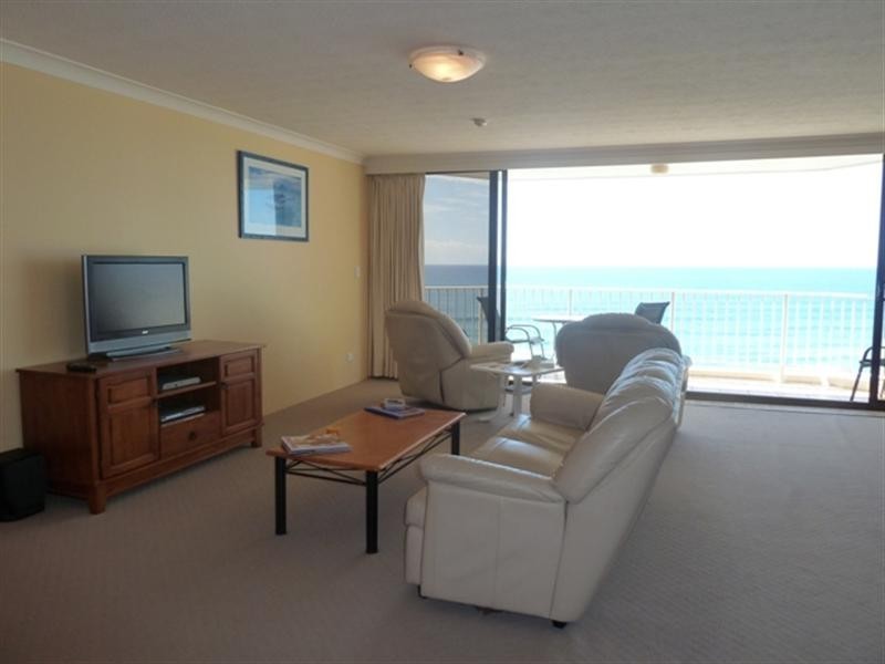 13A ‘Breakers North’ 50 Old Burleigh Road, Surfers Paradise QLD 4217