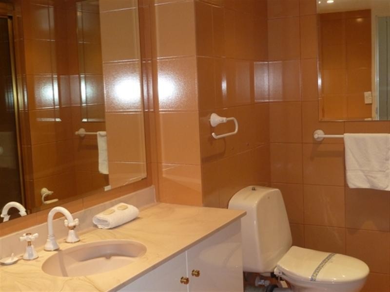 13A ‘Breakers North’ 50 Old Burleigh Road, Surfers Paradise QLD 4217