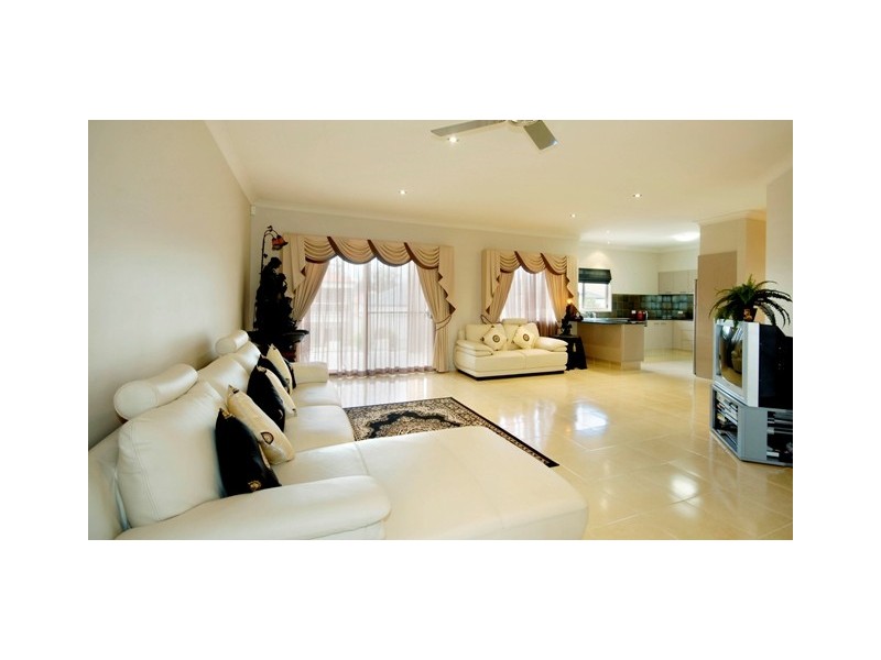 Varsity Lakes QLD 4227