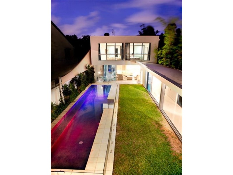 23 Freyburg Street, Bundall QLD 4217