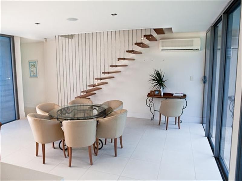 23 Freyburg Street, Bundall QLD 4217