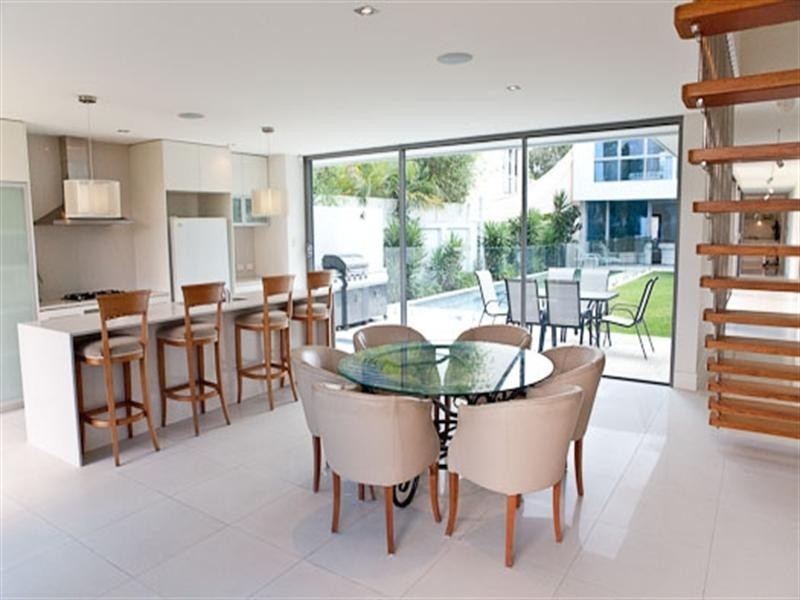 23 Freyburg Street, Bundall QLD 4217