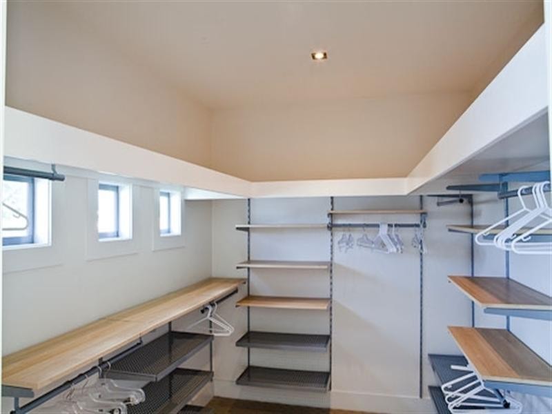 23 Freyburg Street, Bundall QLD 4217