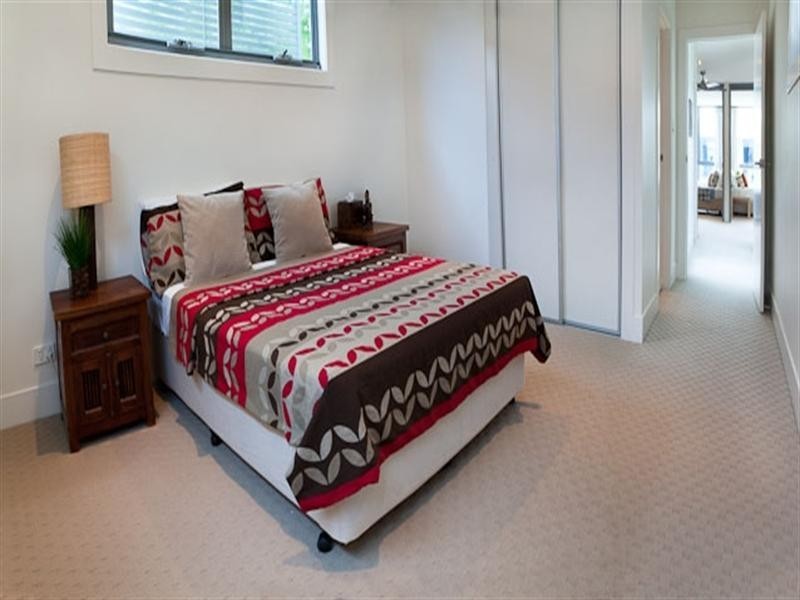 23 Freyburg Street, Bundall QLD 4217