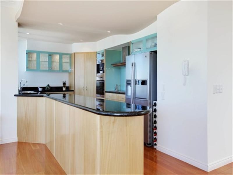 98 Hedges Avenue, Mermaid Beach QLD 4218