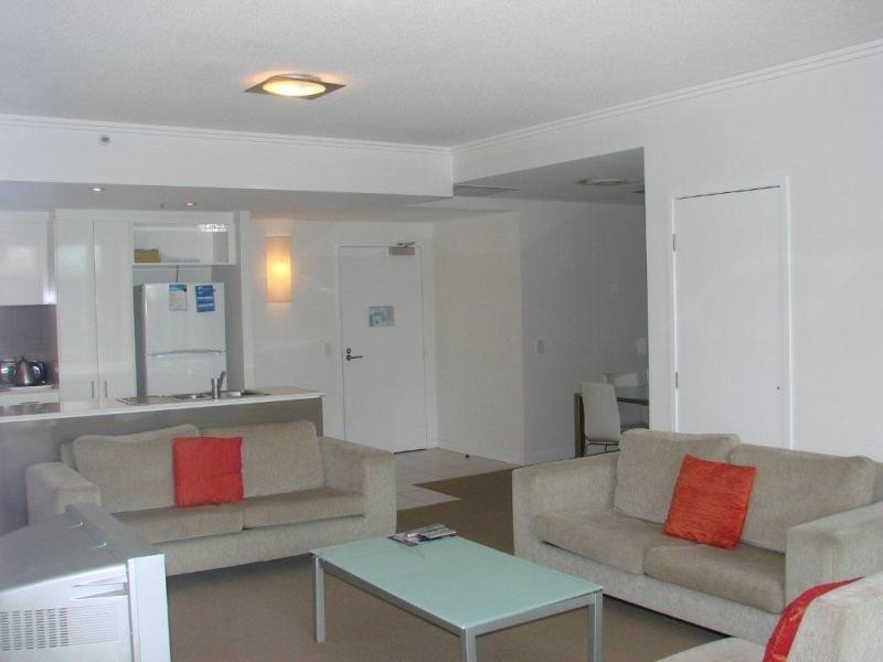 2216 ‘Freshwater Point’ 33 TE Peters Drive, Broadbeach QLD 4218