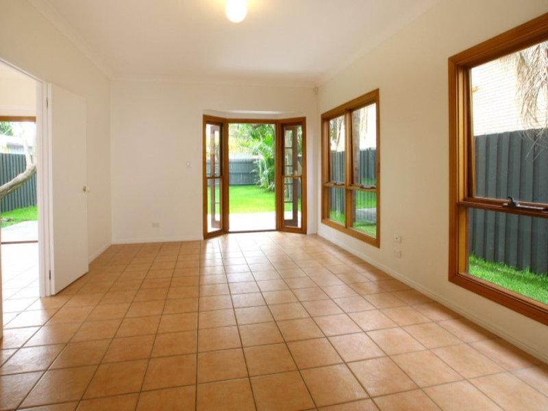 23 Sunbrite Avenue, Mermaid Beach QLD 4218